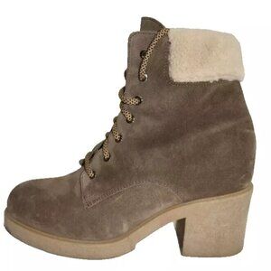 New! La Canadienne Women's Zoom City Dry Suede Boots Tan Size 10 M DD428